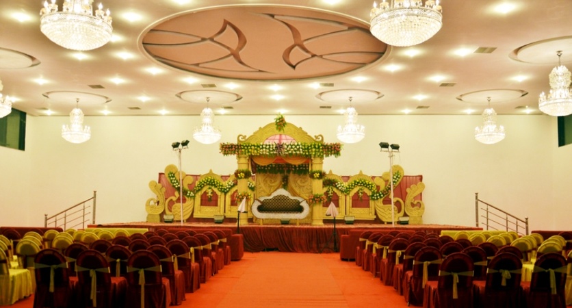 City Club and Hotel, Kursi Road City Club and Hotel