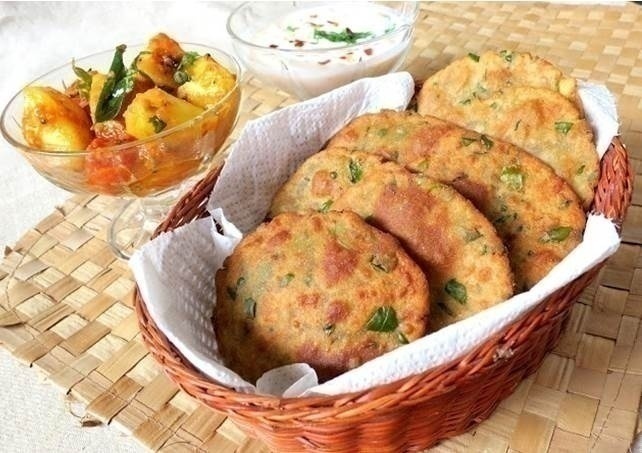 METHI BAJRA POORI