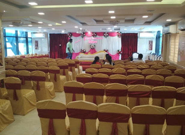 Curry and Spices Banquet Hall Kodambakkam Chennai - Banquet Hall