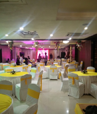 Alinea Restaurant And Banquet Hall, C G Road Alinea Restaurant And Banquet Hall