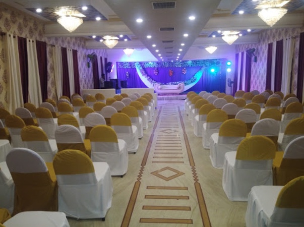 Crown Palace & Banquet Hall, Vikas Nagar Crown Palace & Banquet Hall