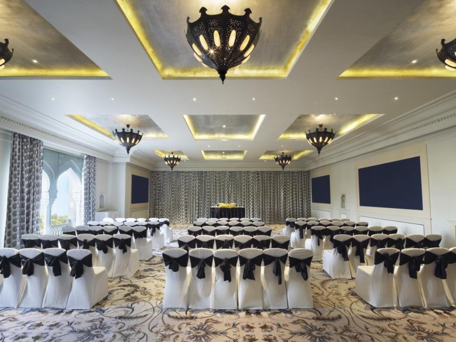 Fairmont Kukas, Jaipur Banquet Hall Wedding Lawn WeddingZ.in