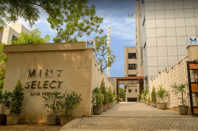 Hotel Mint Select, Noida Hotel Mint Select