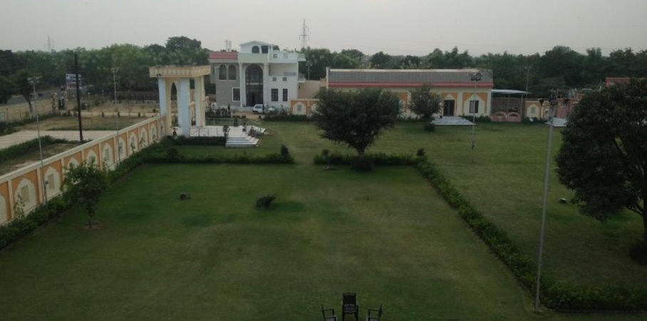 Vinay Resort, Chomu Vinay Resort