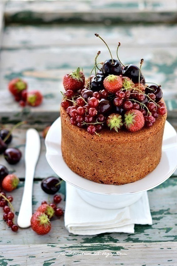 Fruitilicious: Fruit Wedding Cakes