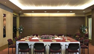 Seasons Apartment Hotel