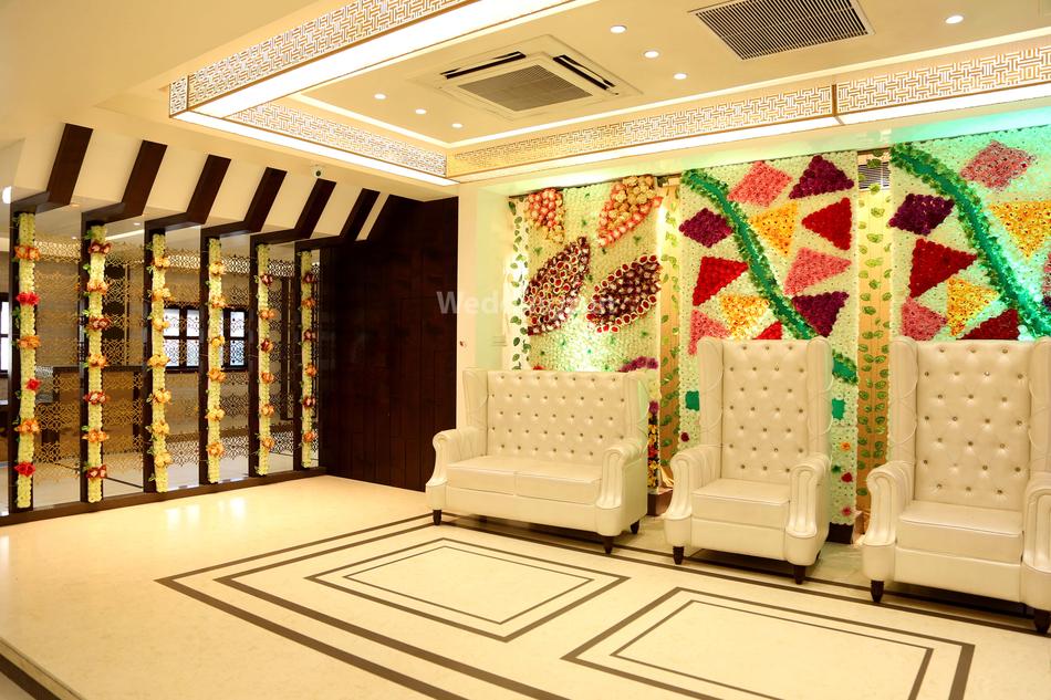 Radhe Krishna The Grand Banquet Hall Ulhasnagar, Mumbai Banquet Hall