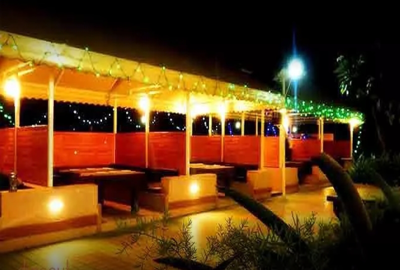 Garden Gate Hotel Hadapsar, Pune Banquet Hall Wedding Lawn