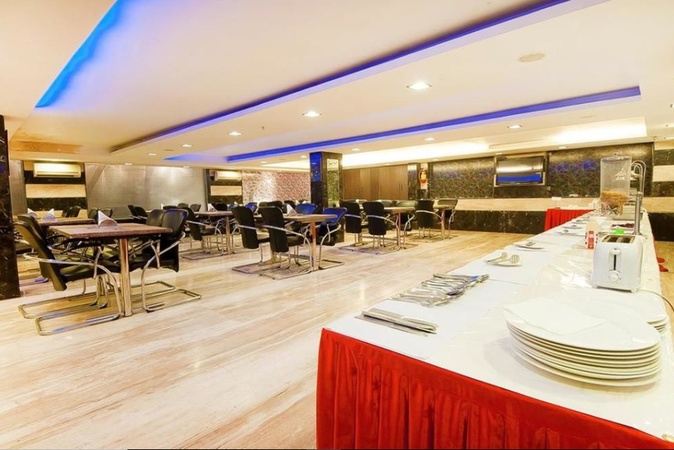 OYO 575 Hotel Amaltas International, Safdarjung OYO 575 Hotel Amaltas International