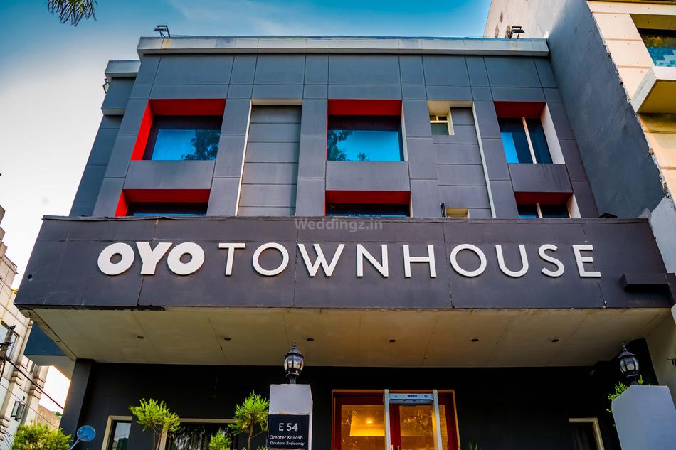 Oyo Building OYO Townhouse 008 G.K - 1, Delhi | Banquet Hall | Wedding Hotel ...