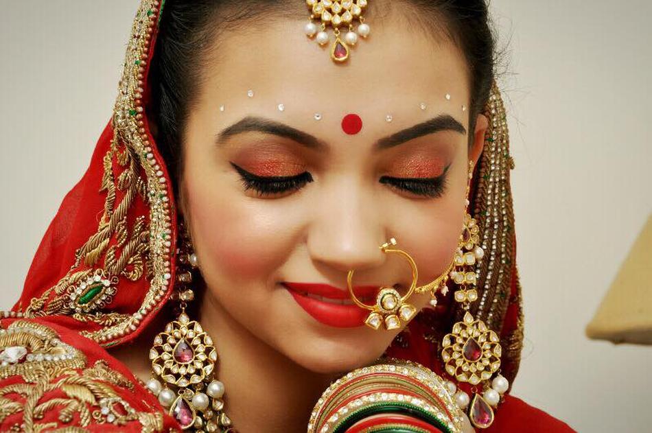 Parul Garg Makeup, Bridal Makeup Artist in Delhi WeddingZ