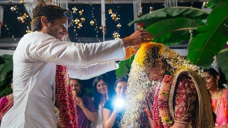 8. Candid moments in the mandap: