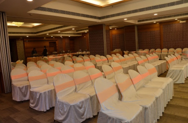 Comfort Inn Gomti Nagar Lucknow Banquet Hall Wedding Hotel