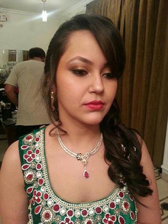 Omorfi Salon | Pune | Makeup Artists