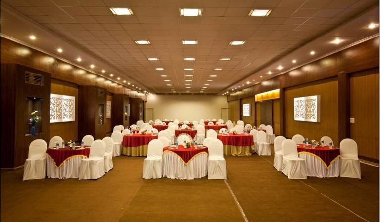 Royal Orchid Resort and Convention Centre, Yelahanka Royal Orchid Resort and Convention Centre