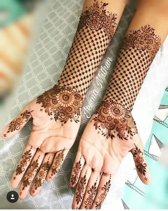 Easy And Latest Mehndi Designs For Karwa Chauth 2023 That Are Trendy This  Year- Easy Mehndi Designs For Karwa Chauth 2023: इस करवा चौथ आप भी ट्राई  करें ये ट्रेंडी मेहंदी डिजाइन