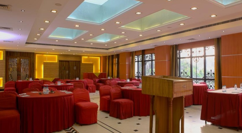 Gemini Continental, Hazratganj Gemini Continental