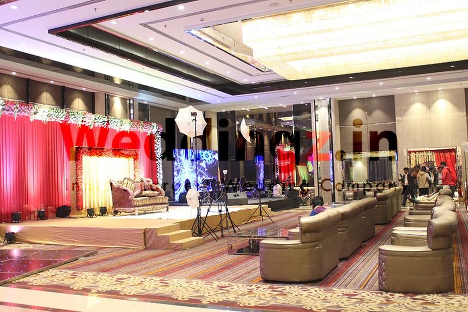 Silver Spoons Hotel Vasundhara, Delhi Banquet Hall WeddingZ.in