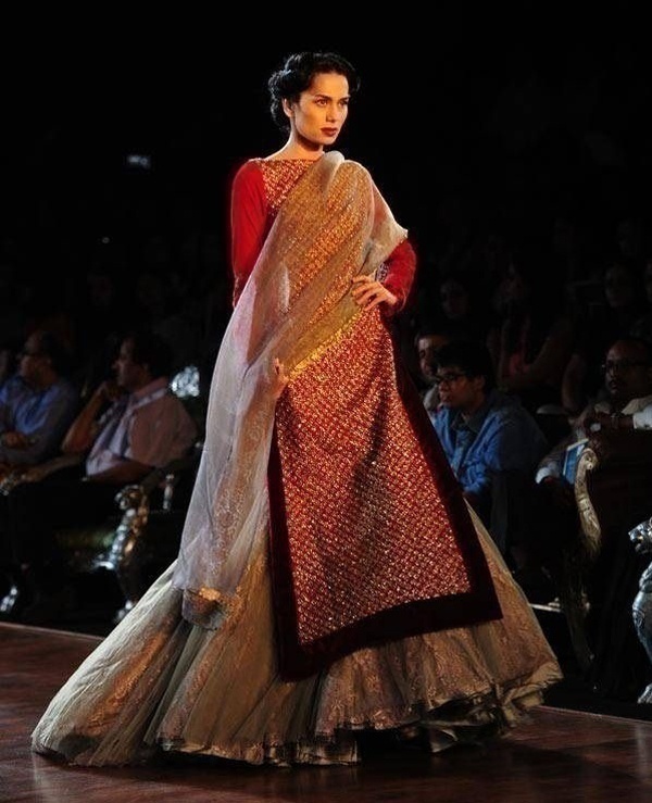 Gorgeously patterned wedding lehenga for brides by designer Manish Malhotra