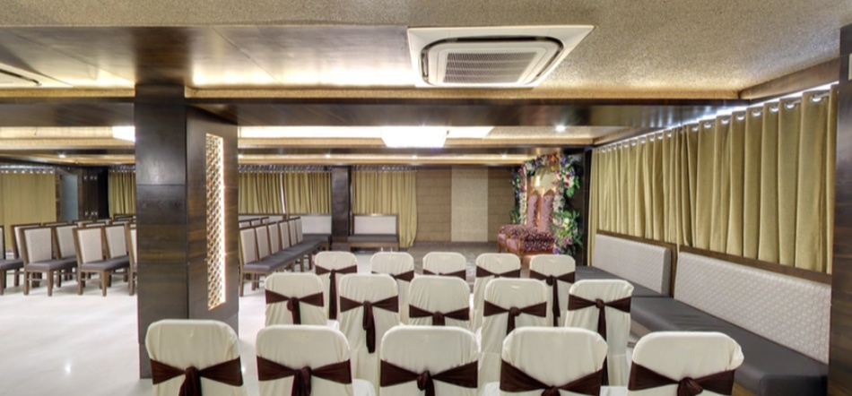 Dinner Point Restaurant And Banquet, Kankaria Dinner Point Restaurant And Banquet