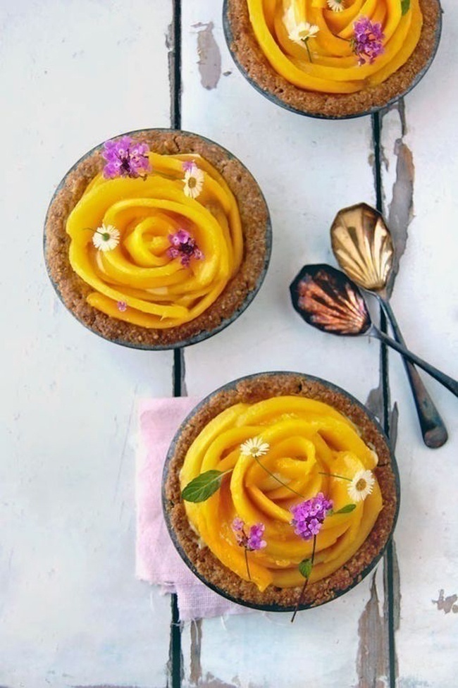 A tropical twist to tarts