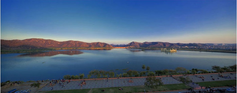 Regenta Central, Jal Mahal Regenta Central