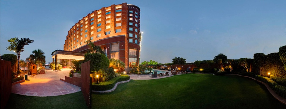 Radisson Blu, Wave City Center Radisson Blu