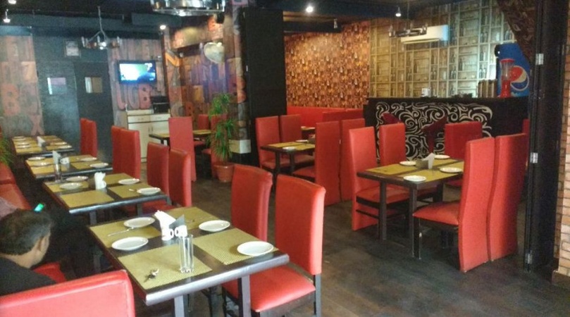 R Lounge, Pitampura R Lounge