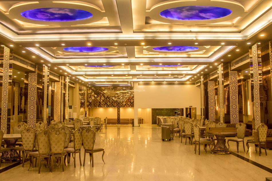The Grace Naraina, Delhi Banquet Hall WeddingZ.in