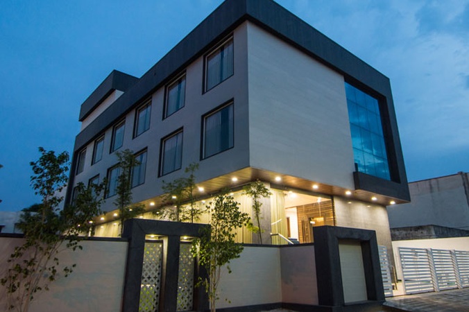 Sapphire Inn Rooms & Banquets, Mansarovar Sapphire Inn Rooms & Banquets