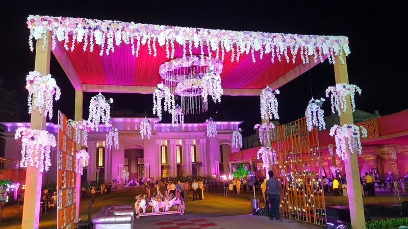 Red Carpet Grand, Ghaziabad Red Carpet Grand
