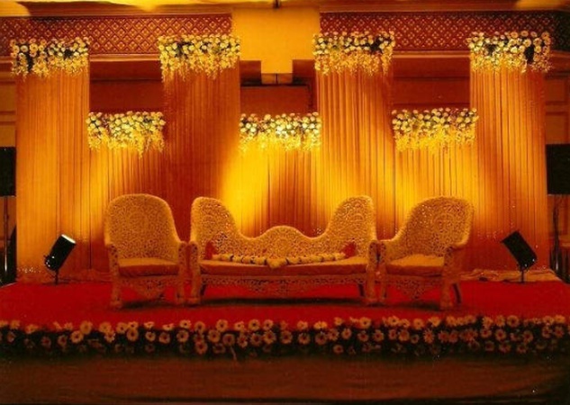 Shadi Mahal, Daulatganj Shadi Mahal