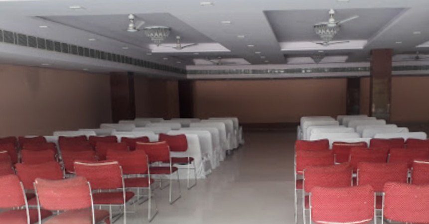 OYO 18814 Hotel Maya International, Bani Park OYO 18814 Hotel Maya International