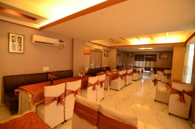 Hotel La Vista, Karol Bagh Hotel La Vista