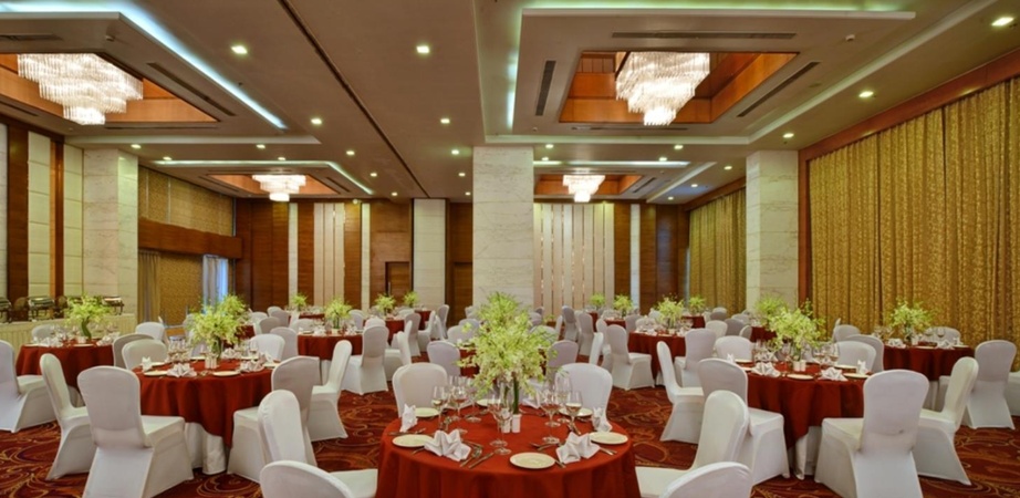 Hotel Golden Tulip, Husainganj Hotel Golden Tulip