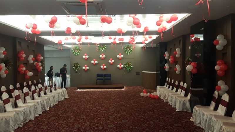 The La Familia Restaurant And Banquet, Vesu The La Familia Restaurant And Banquet
