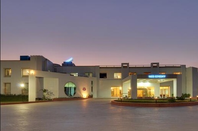 Rockwood Palace Resort And Spa Ambamata Udaipur Cocktail Venues Banquet Halls Wedding Lawns Wedding Resorts Party Halls Party Plots Marriage Halls Weddingz In