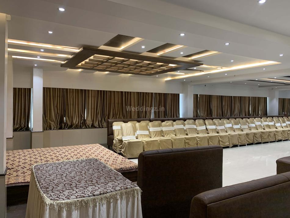 Glorious Restaurant Adajan, Surat Banquet Hall WeddingZ.in