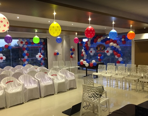 Jelly Berry Restaurant And Banquet Dine, Adajan Jelly Berry Restaurant And Banquet Dine