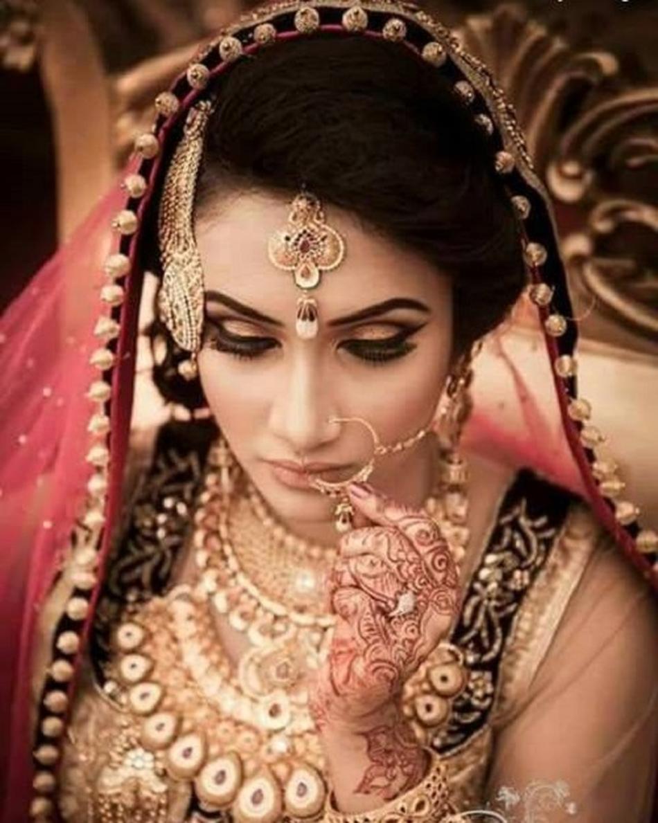 Makeup Artist Mainak, Bridal Makeup Artist in Kolkata WeddingZ