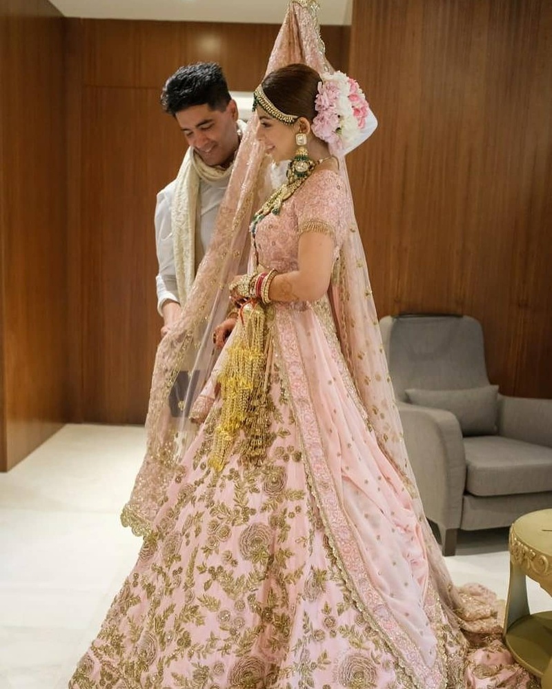 When Manish Malhotra himself styles a bride she s GOT to look this stunning Wedding Stories Wedding Blog