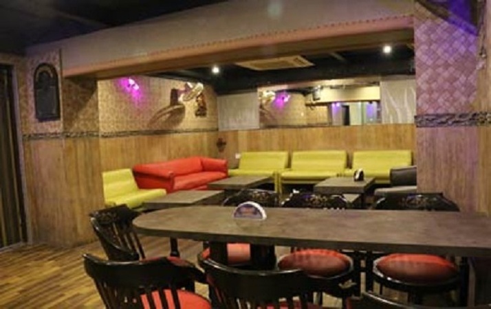 Flavours Inn, AJC Bose Road Flavours Inn