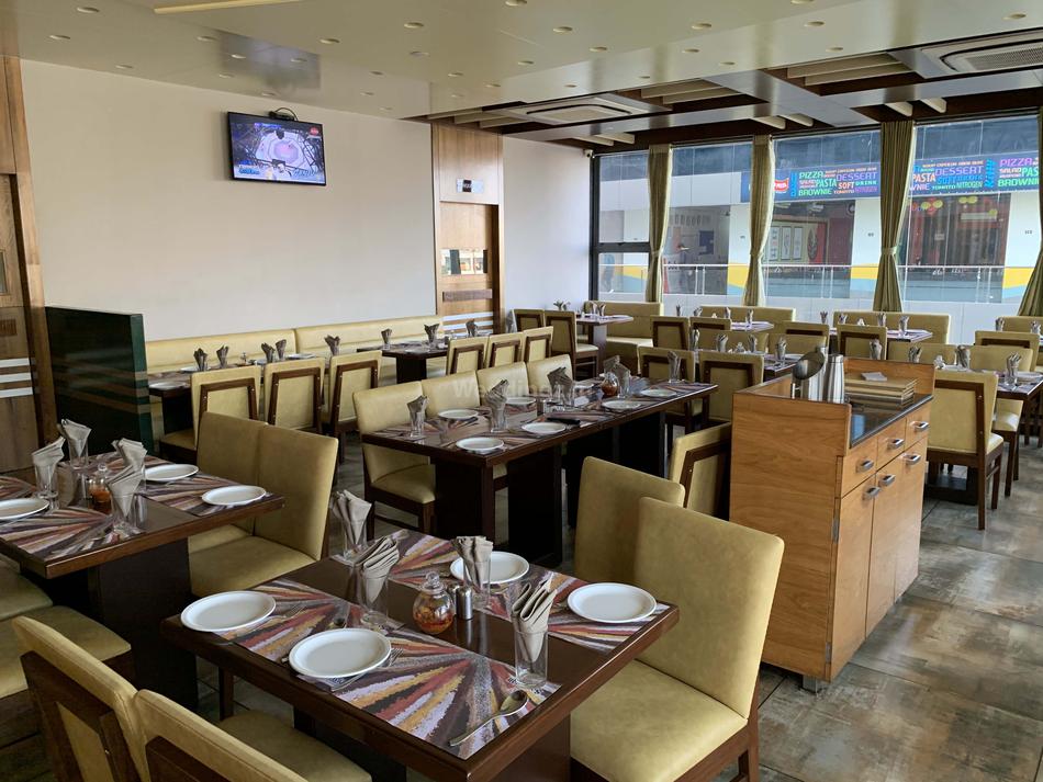 Sovereign Restaurant And Banquet Nizampura, Baroda Banquet Hall WeddingZ.in