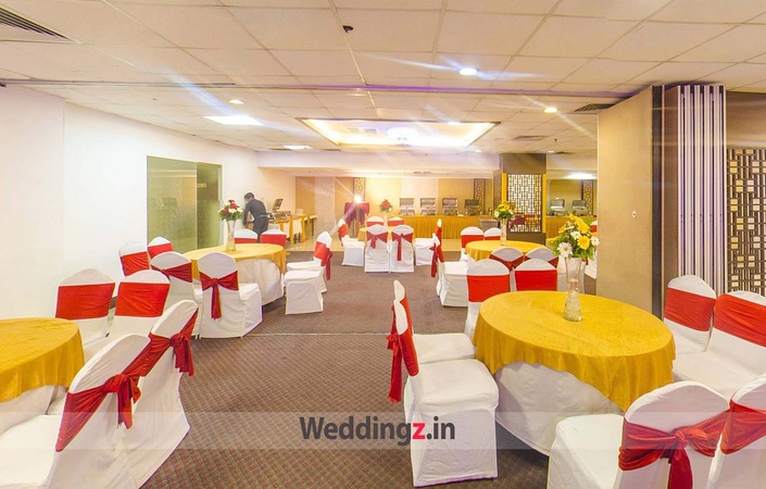 The Golden Palms Hotel, Patparganj The Golden Palms Hotel