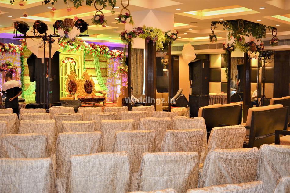 Gokul Banquets Lake Town, Kolkata Banquet Hall WeddingZ.in
