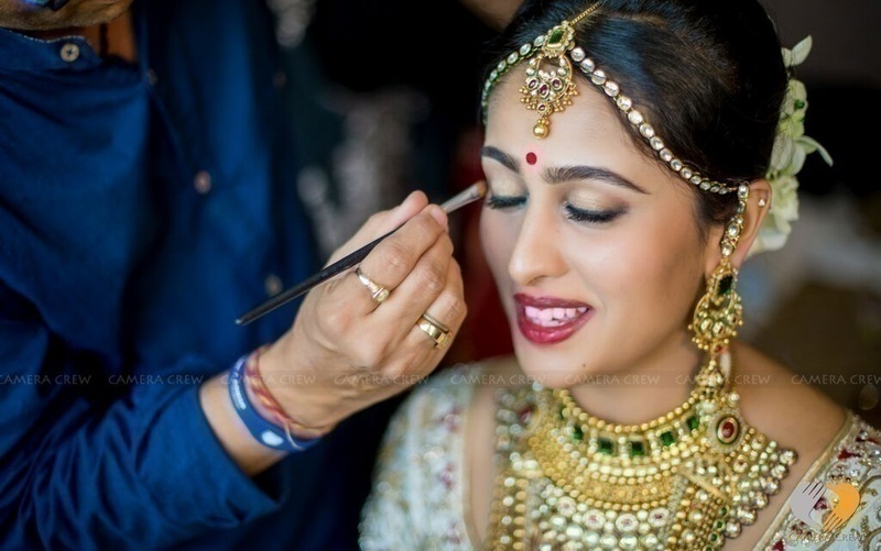 How to match your bridal makeup to a red or pastel lehenga, according to  pros | Vogue India