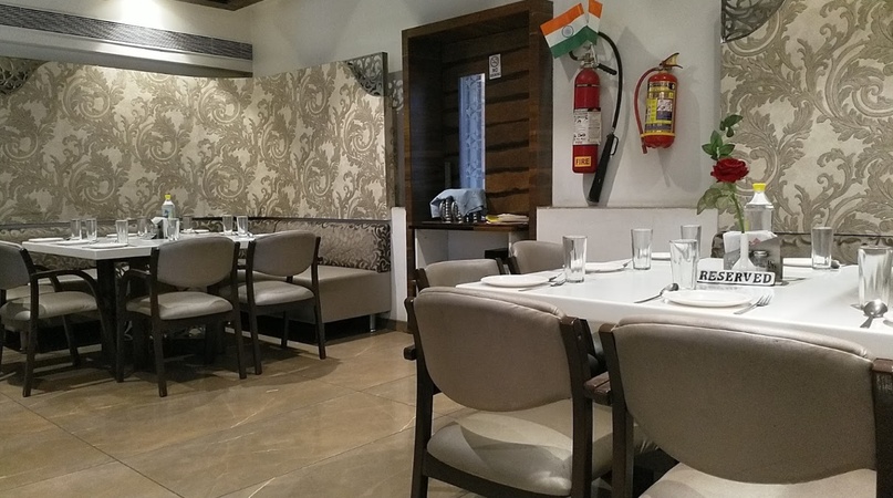 Moti Mahal Restaurant, Hazratganj Moti Mahal Restaurant