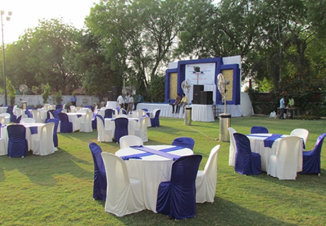 Whistling Meadows Resort And Lawns, S G Highway Whistling Meadows Resort And Lawns