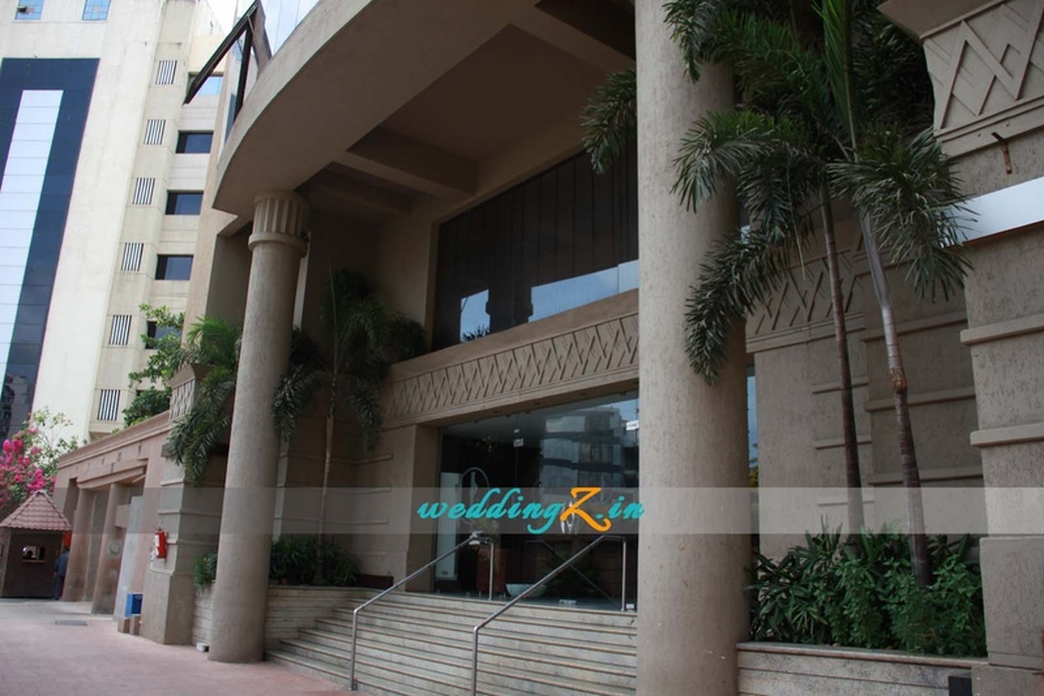 Daffodils 23 Malad West, Mumbai Banquet Hall Wedding Lawn WeddingZ.in