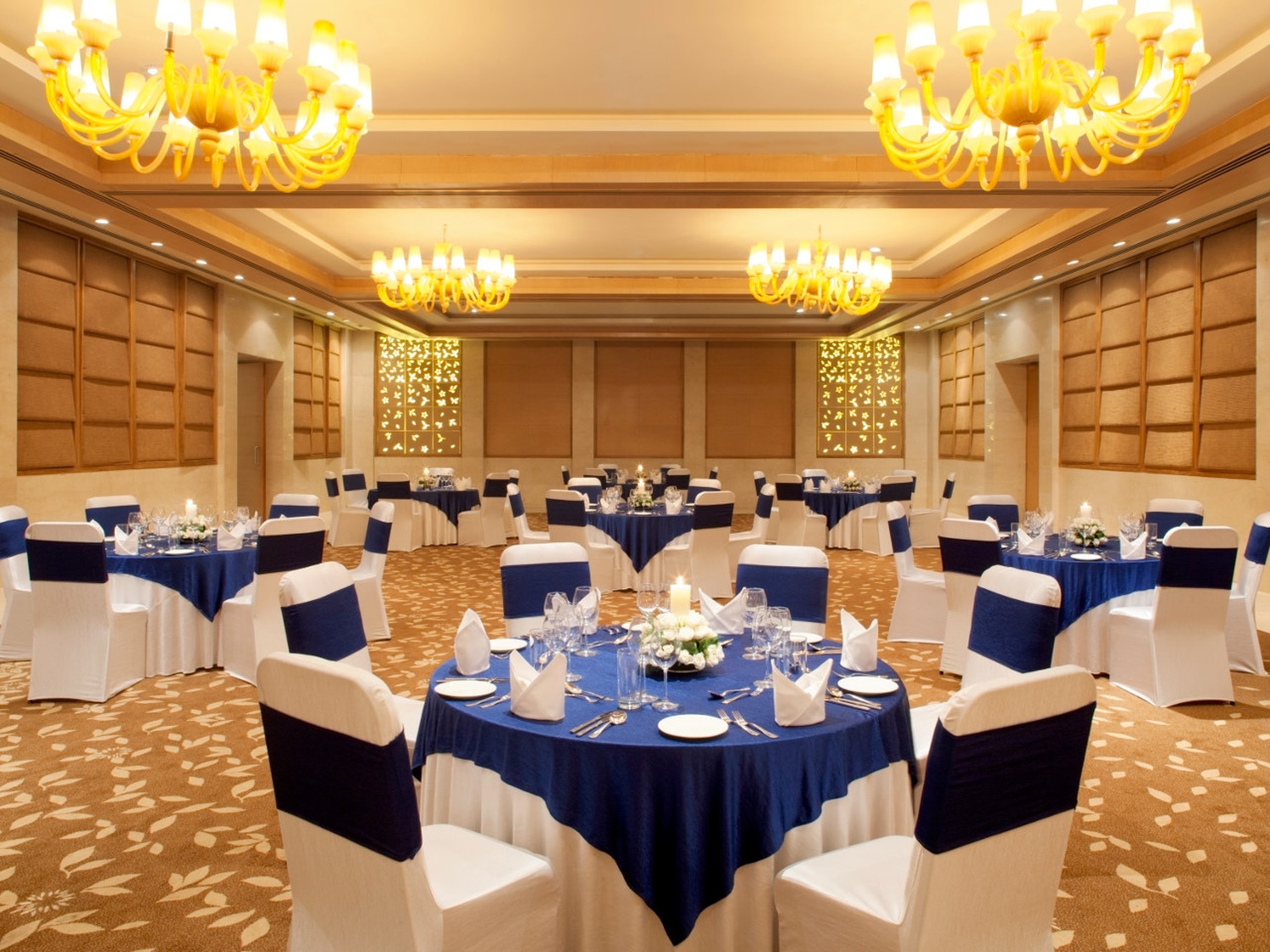 Radisson Blu Dwarka, Delhi Banquet Hall 5 Star Wedding Hotel